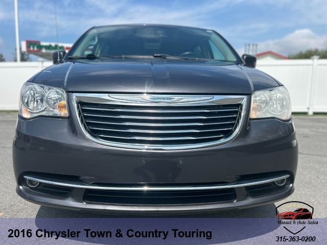 2016 Chrysler Town & Country Touring